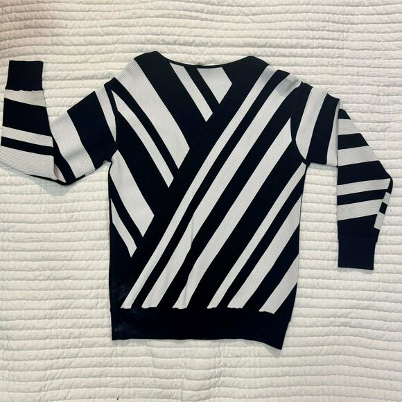 Grey by Jason Wu Oversize Black & White Stripe Sweater – Size Large - Picture 6 of 6